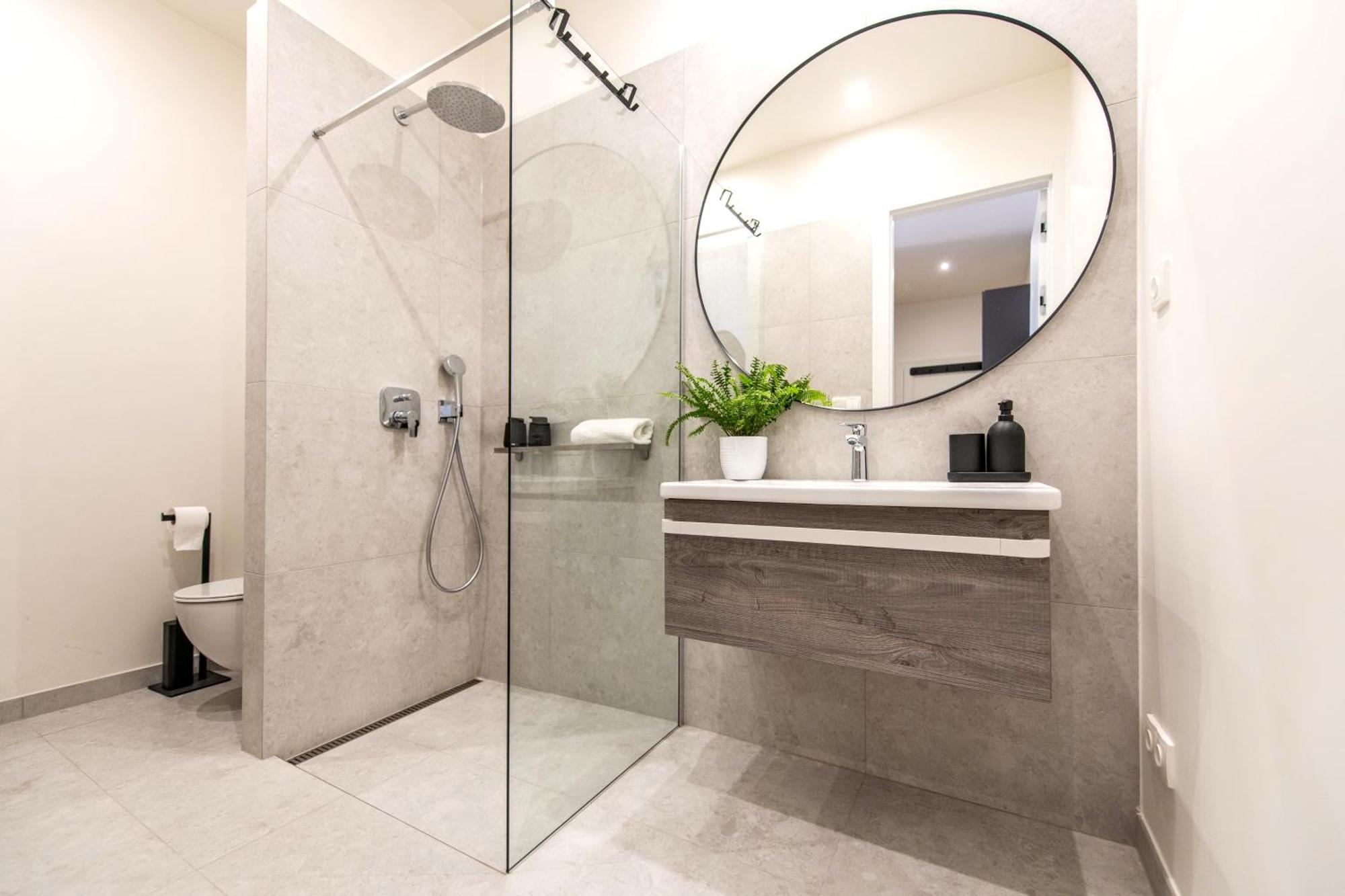 Apartment Sunny & Quiet In Peaceful Hood,metro Access *