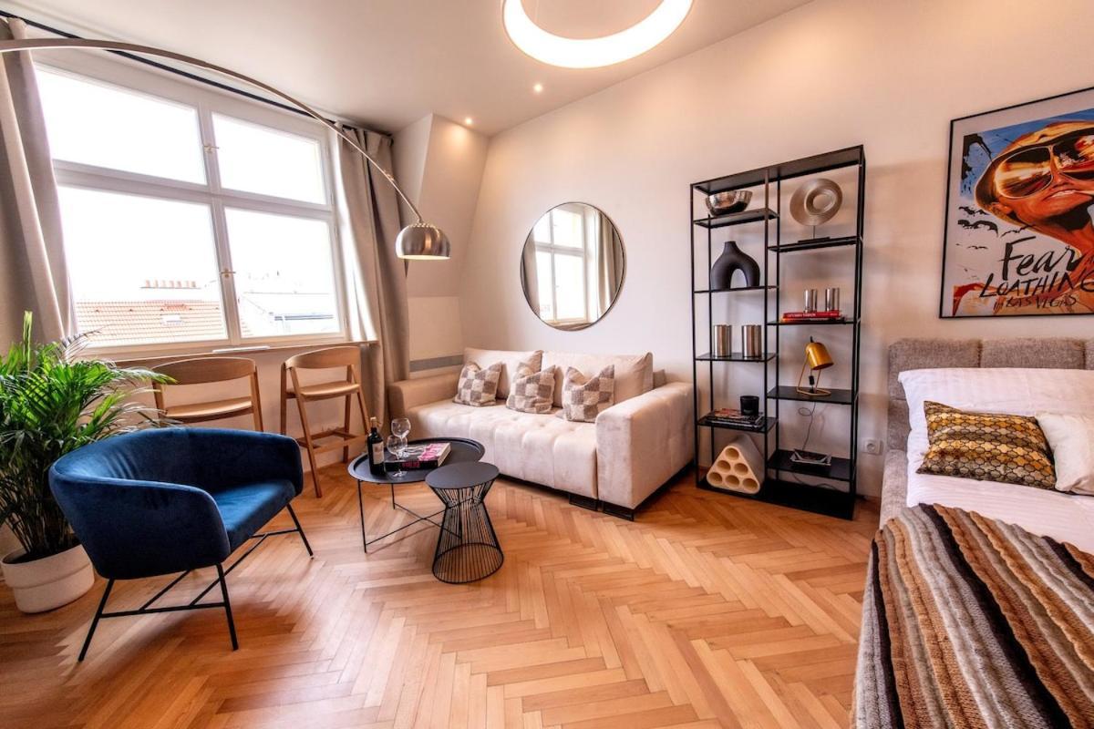 Apartment Sunny & Quiet In Peaceful Hood,metro Access